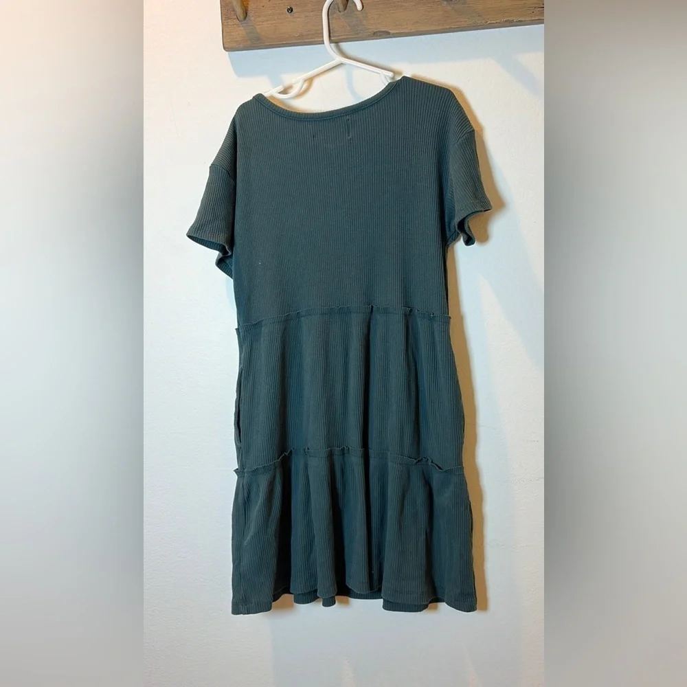 Old navy girls size M (8) tiered dress